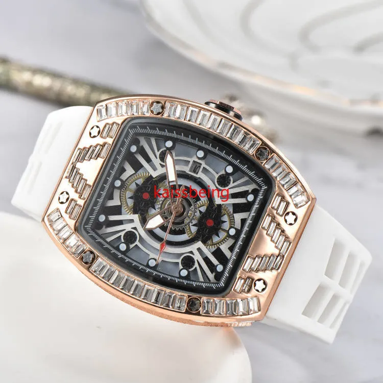 Top waterdicht horloge heren siliconen band sport quartz horloge heren diamanten wijzerplaat chronograaf horloges