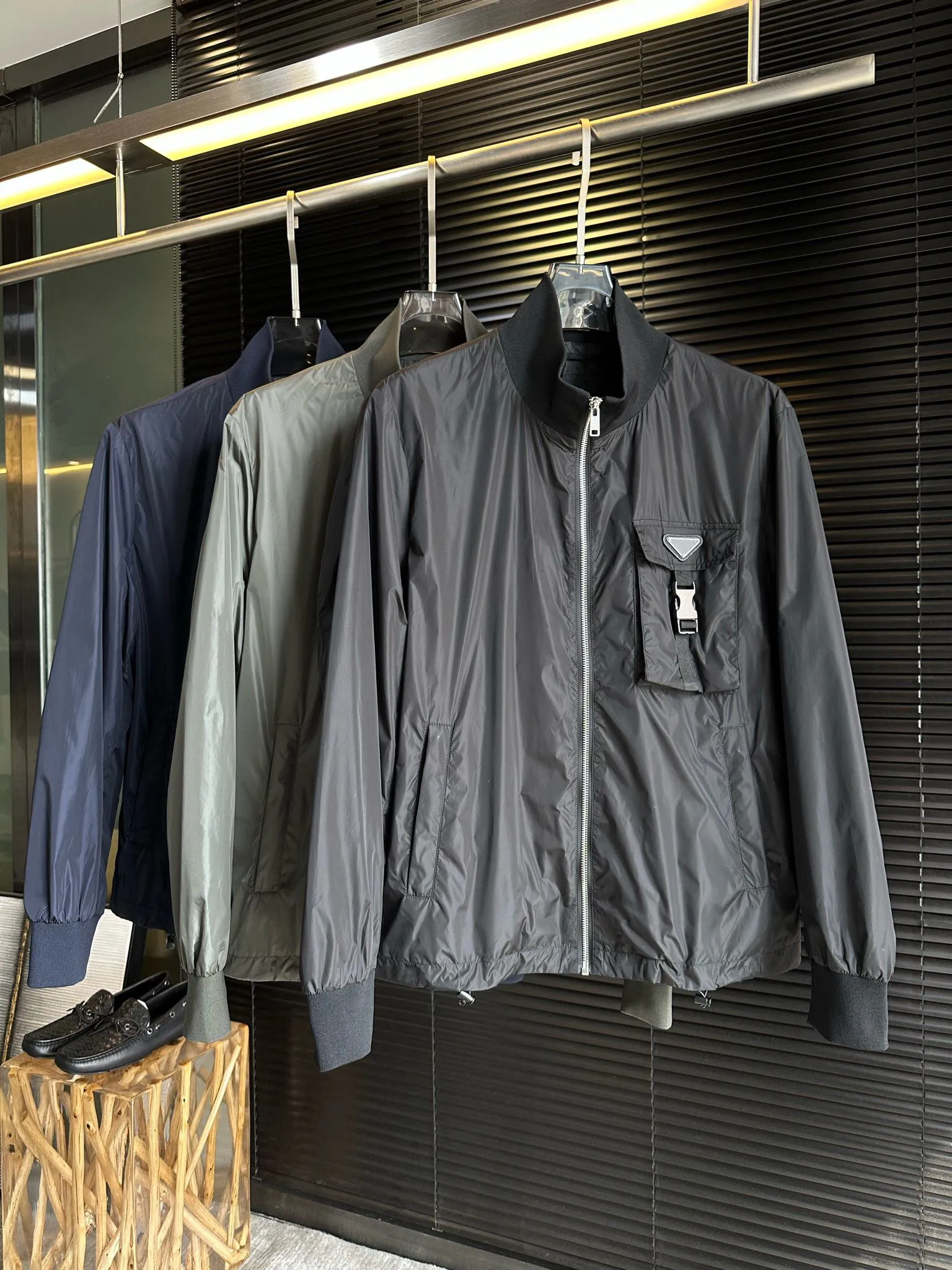 2023 última chaqueta de diseñador moda bolsillo empalme diseño de marca de lujo para hombre chaqueta con cremallera informal