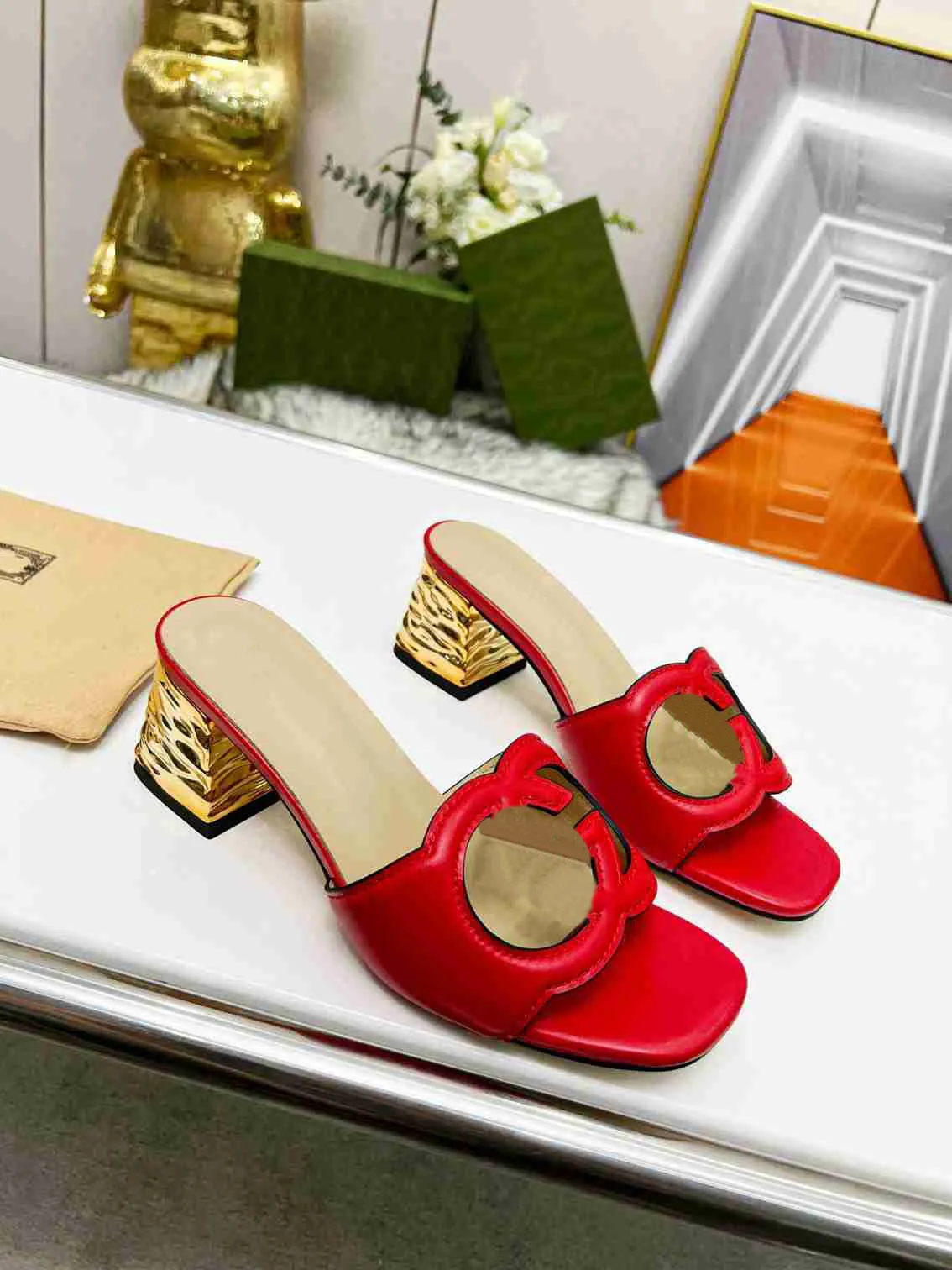 Comfortable Flat Open Shoes In Fashionable Designs 