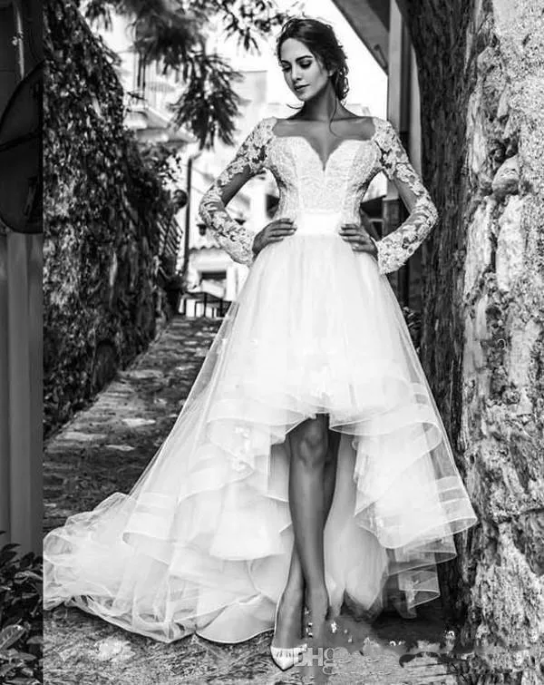 Modesto A Line Abiti da sposa Maniche lunghe Alto basso Tulle Sash Sweetheart Abiti da giardino Abiti da sposa da spiaggia economici