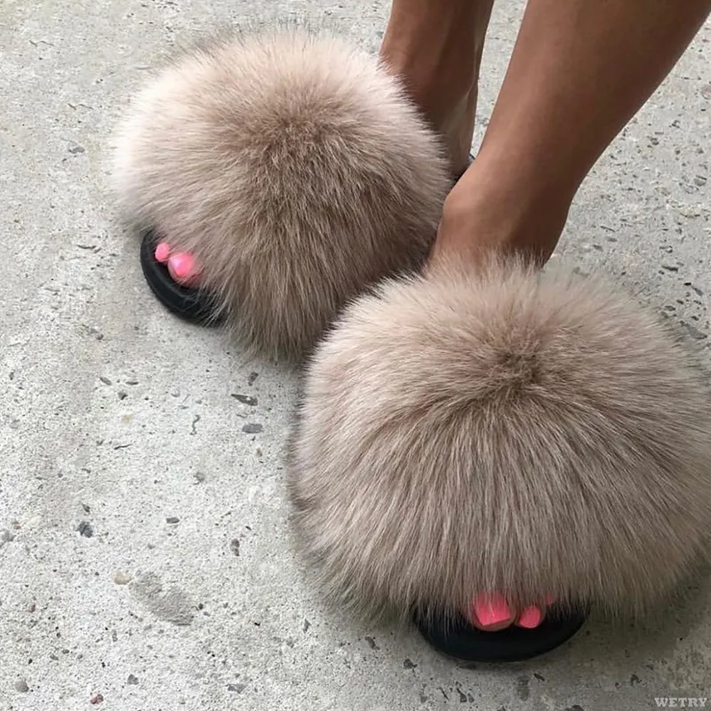 Slippers Summer Fur Slippers Fluffy Cute Plush Ladies Flip Flops Luxury Charming Home Outdoor Non-Slip Wear-Resistant Flat Sandals 230309