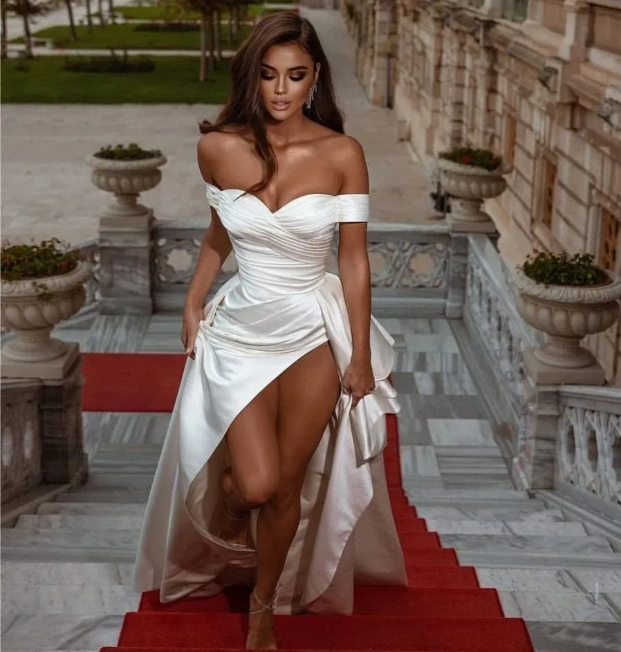 2023 Sexy Weiße Meerjungfrau Abend Formales Kleid Weg Von Der Schulter Falten Seite Split Satin Prom Party Geburtstag Verlobung Kleider Robe de Soiree