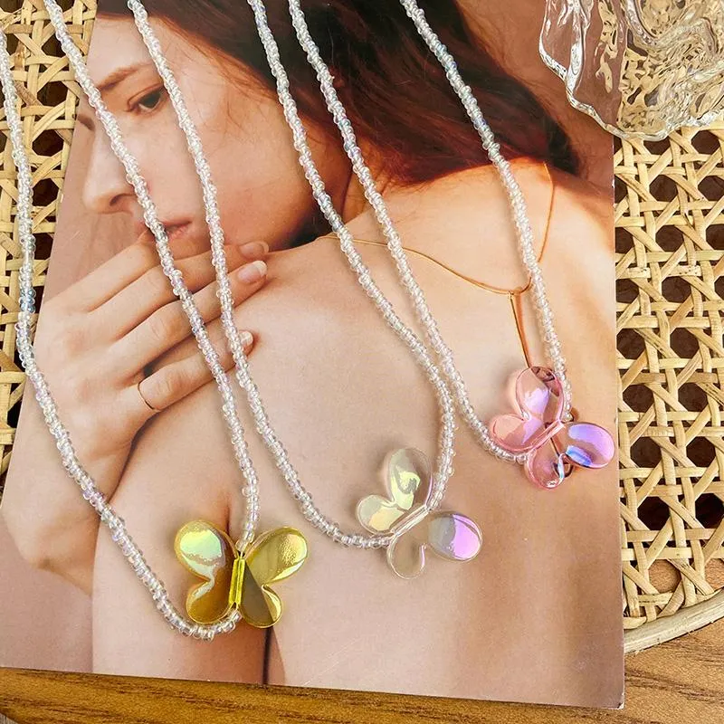 Pendant Necklaces Vintage Dreamy Color Butterfly Chocker For Women Ladies Rice Beads Clavicle Chain Choker Jewelry Collier