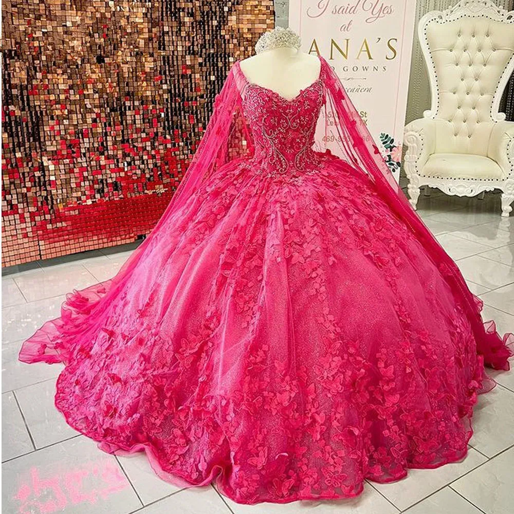 Fuchsia Sweet 16 Sukienki Quinceanera z Cape 2023 Off Butter Mutterfly Appliques Princess Lace-Up Corset Vestidos de 15 Anos