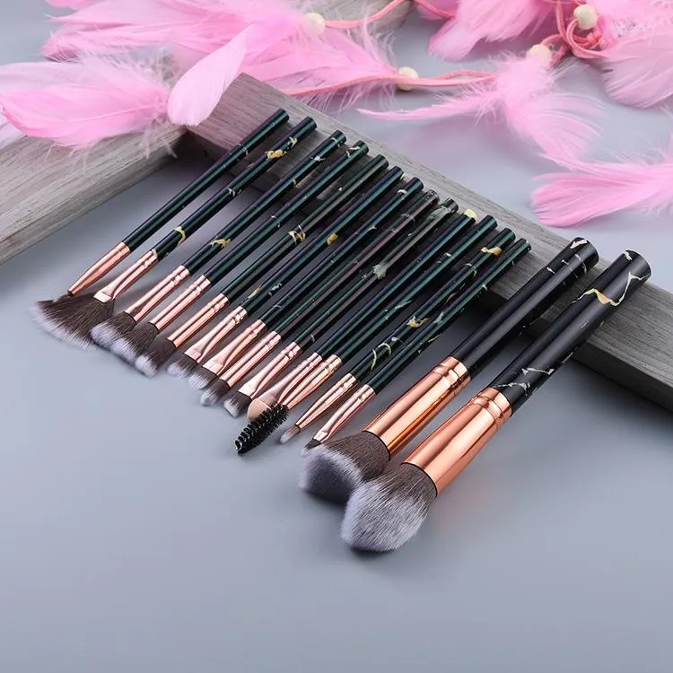 Pennelli per trucco 15 pezzi Set di cosmetici Beauty Powder Foundation Ombretto Sopracciglio Fan Blush Blending Brush Tool