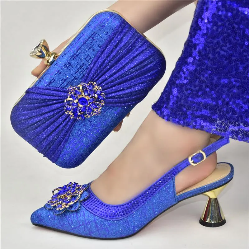 ドレスシューズファッションとパーティーの女性のためのバッグサンダルイタリアの靴セット女性ポンプ