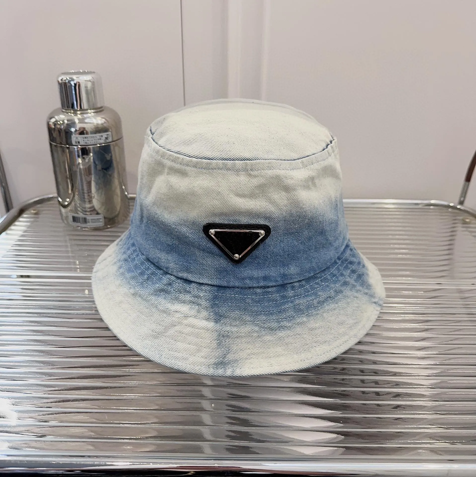 Cappello da pescatore da donna di design Cappelli a tesa larga Cappello da pesce estivo Hip-hop Street Fashion Luxury Letter P Triangle Men Cowboy