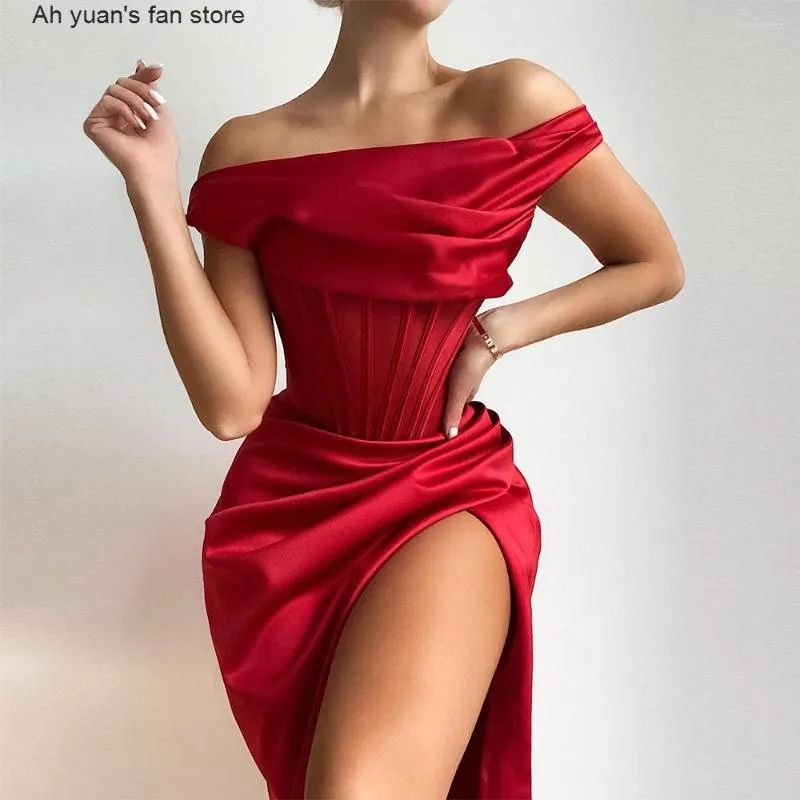 Casual jurken ah yuan stretch satin elegante jurk vrouwen hoge split een schouder sexy feest 2023 zomer met visbeen vestidos