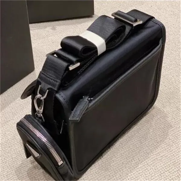 Wholesale canvas Briefcases cross Body bag men designer messenger bag classic Women cross body satchel waterproof canvas shoulder bag parachute fabric men purse