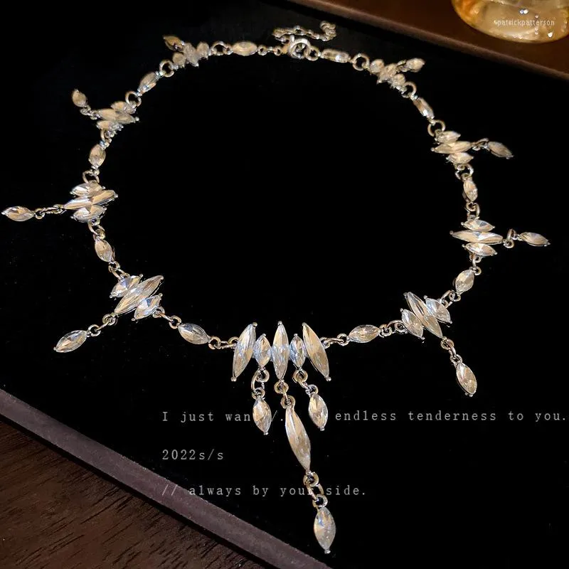 Pendant Necklaces Exquisite Gorgeous Necklace Cubic Zirconia Tassels Jewelry Women's Korean Fashion Jewellery Delicate Trendy Neck Chain