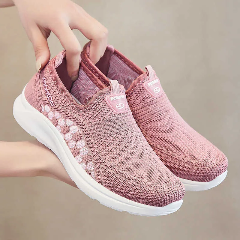 Dress Shoes Slip on Casual Women Shoes Resilient Shallow Running Shoes Summer Slippers Mesh Breathable Sport Shoes Vulcanize Non Slip Shoes