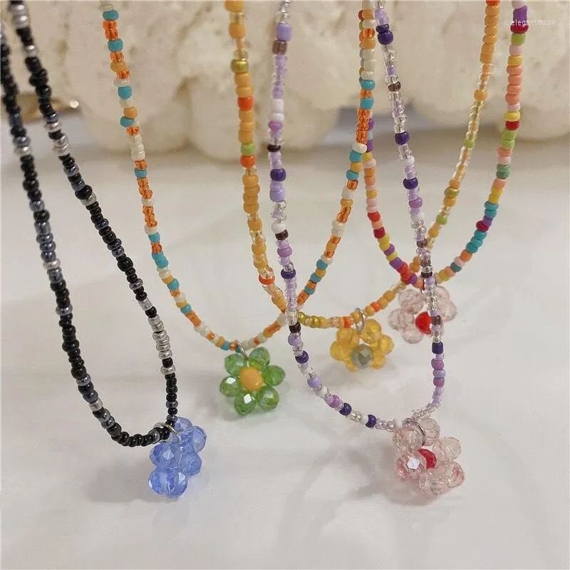 Collane con ciondolo Collana di fiori di cristallo di perline colorate coreane per le donne Ragazze Trendy Cute Choker Party Summer Beach Jewelry