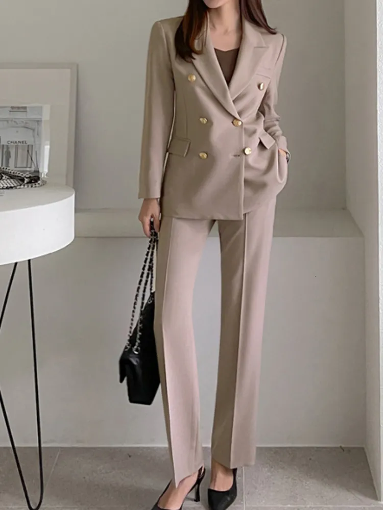 Abiti da donna Blazer Casual Donna Due pezzi Blazer Set Eleganti giacche formali larghe Tailleur pantalone Autunno Business Pantaloni vintage Completi 230310