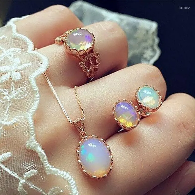 Pendanthalsband 4 st/set Women Fashion Opal Gem Oval Geometric Gold Necklace Set Temperament Wedding Party Jewelry Gift