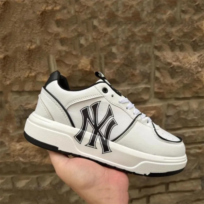 Reebok yankees lee sneakers