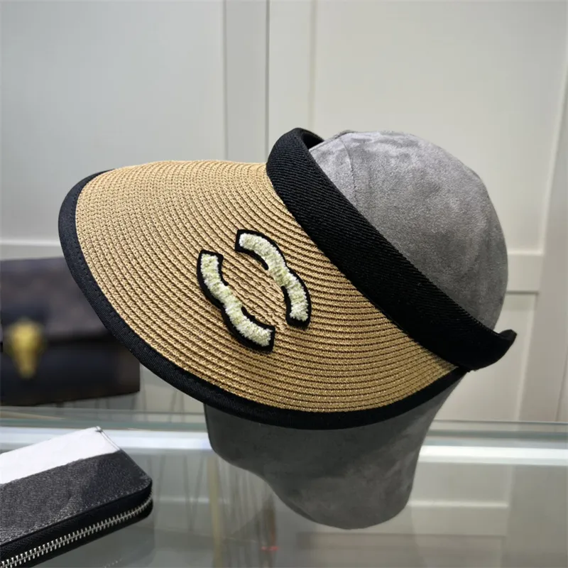 바이저 모자 남성 여성 Sunhats Luxurys Desingers Sun Hat Ball Caps Letter Casquette Summer Hats 조정 가능한 여성 야외 여행용 모자 꼭지