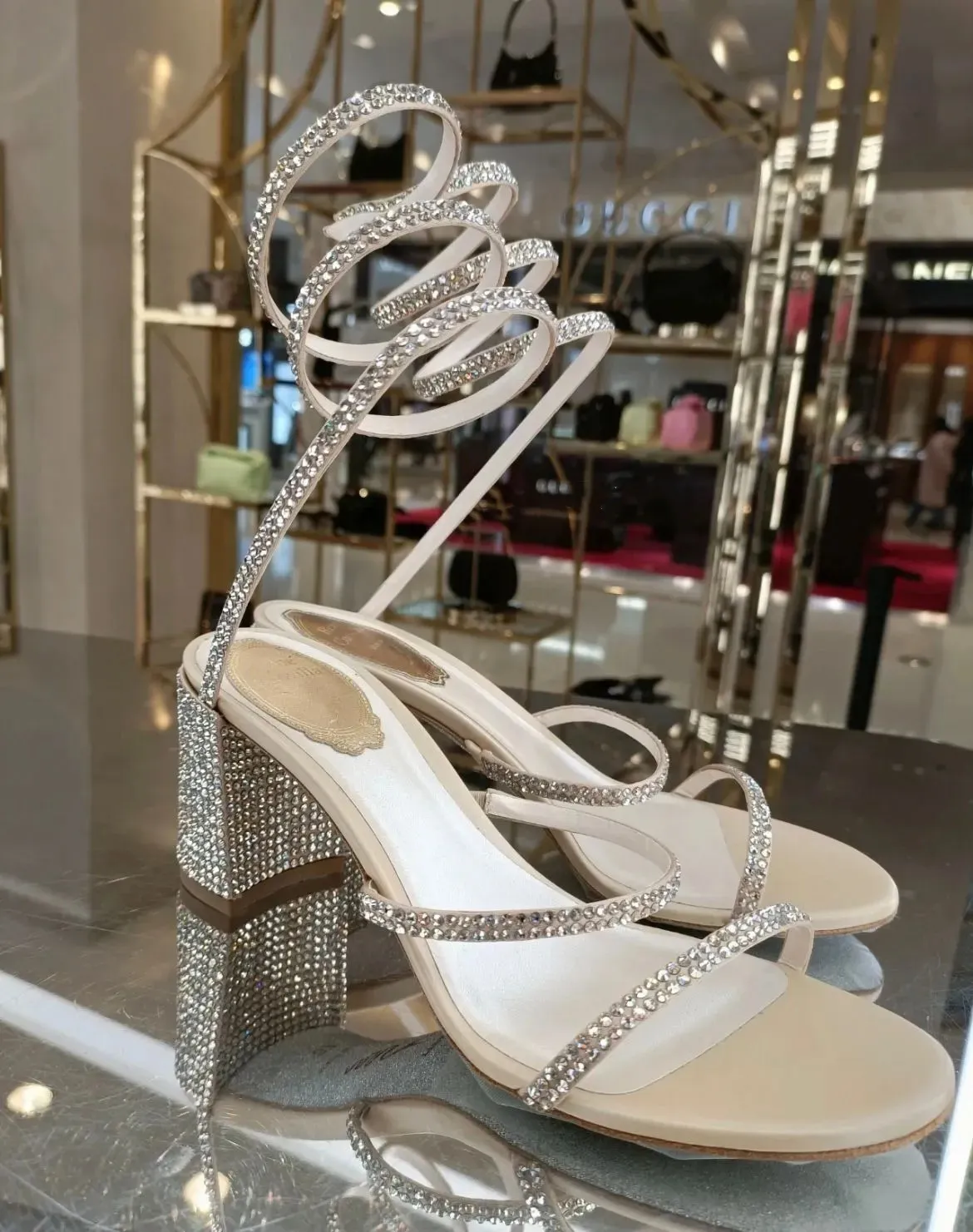 Renecaovilla Margot装飾されたSiede Snake Strass Chunky Heel Sandalsイブニングシューズ