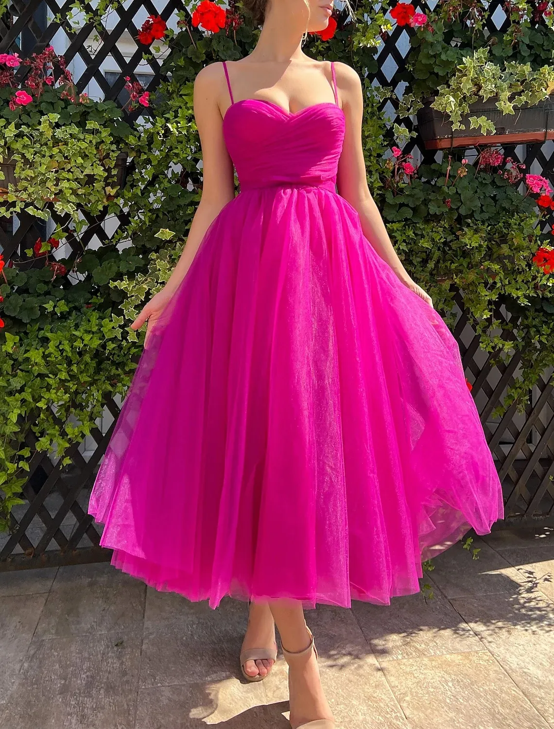 Fuchsia verde curto baile de baile de baile de chá com o comprimento de chá sem mangas Straphetti tule tulle 2023 vestidos noturnos festas noturnas roupas femininas manto de soiree