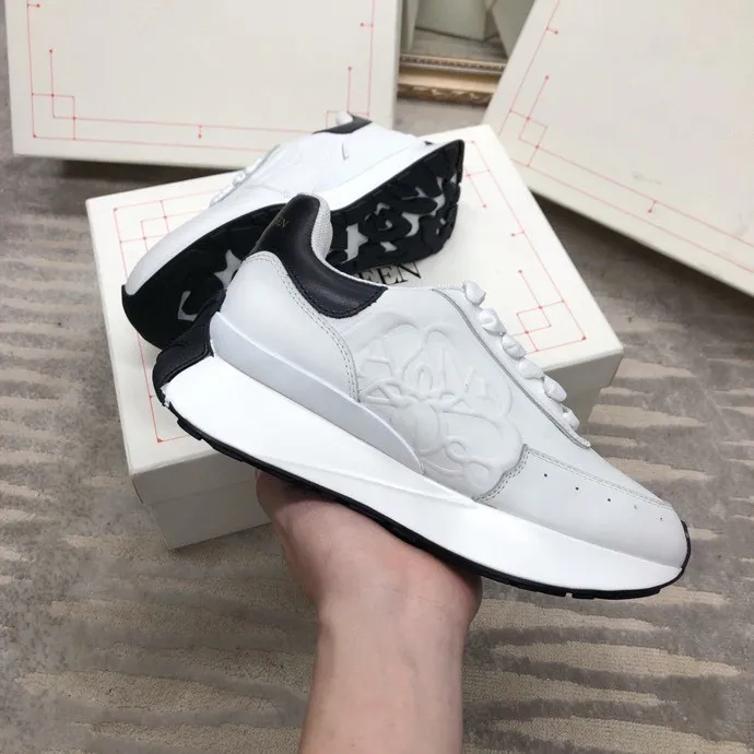 2023 le designer Casual Chaussures plate-forme hommes formateurs pour hommes airforce une femme ombre Noir Blanc Pistache Frost blé sport baskets skate