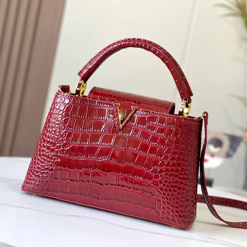 Valentino 'V' logo leather mini shopper | Dolce and gabbana handbags,  Valentino bags, Leather mini