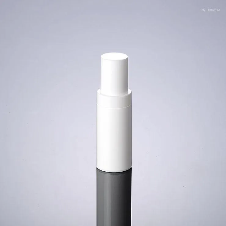 Bottiglie di stoccaggio 30ml Bianco Airless Bottiglia di plastica Coperchio della pompa Siero / toner / lozione / emulsione Essenza anti-UV Imballaggio cosmetico