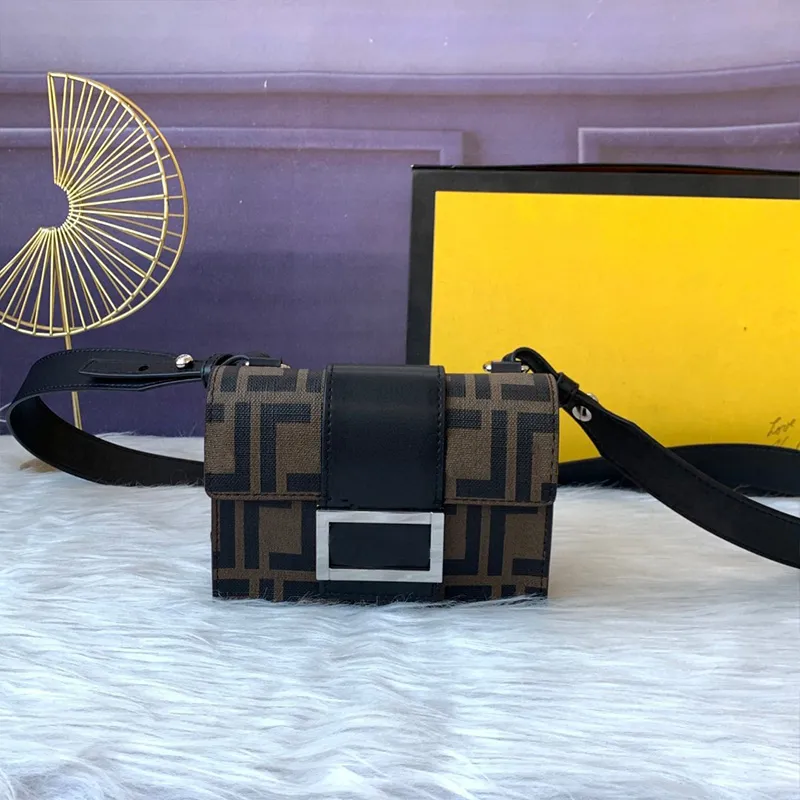 Designerväska F7MO295 unisex mode vintage crossbody väska designkänsla liten fyrkantig väska magnetisk spänne design axelväska