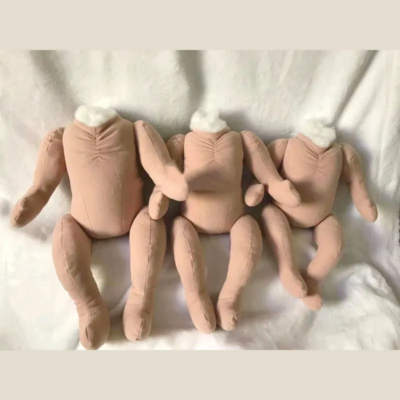 Doll Accessories 18Inch 20Inch 22 Inch Flesh Multi Panel Cuddle Body Limbs Are Jointed And Rotatable Reborn Baby Doll Accessories Cloth Body 230309