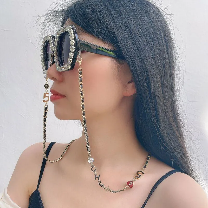 Sexig drottning retro hängande halsglasögon kedja rep anti-förlorad lanyard metall flätad läderkedja halsband temperament kedja tillbehör grossist