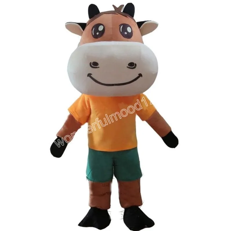 Costumi della mascotte della mucca super carina Regali di Carnevale di Hallowen Vestito da mascotte del personaggio dei cartoni animati di celebrazione delle vacanze per esterni unisex