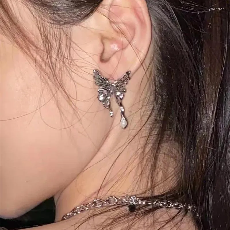 Orecchini a bottone moda coreana Goth Harajuku metallo farfalla perla per donna Egirl Grunge estetica gioielli EMO Y2K accessori