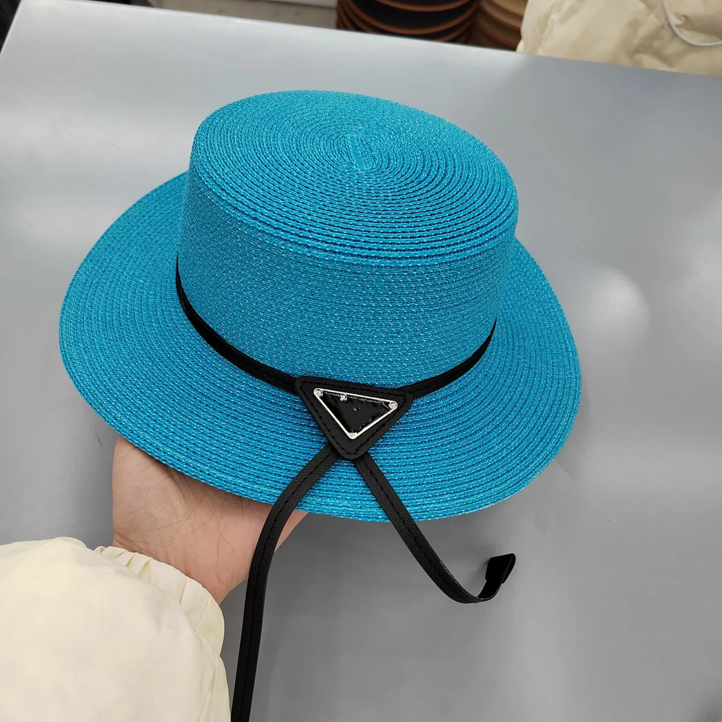 Caps Straw Hat Designer Flat Hat Designer Women's Fashion Jazz Widebrim Hat عالية الجودة من أشعة الشمس للرجال