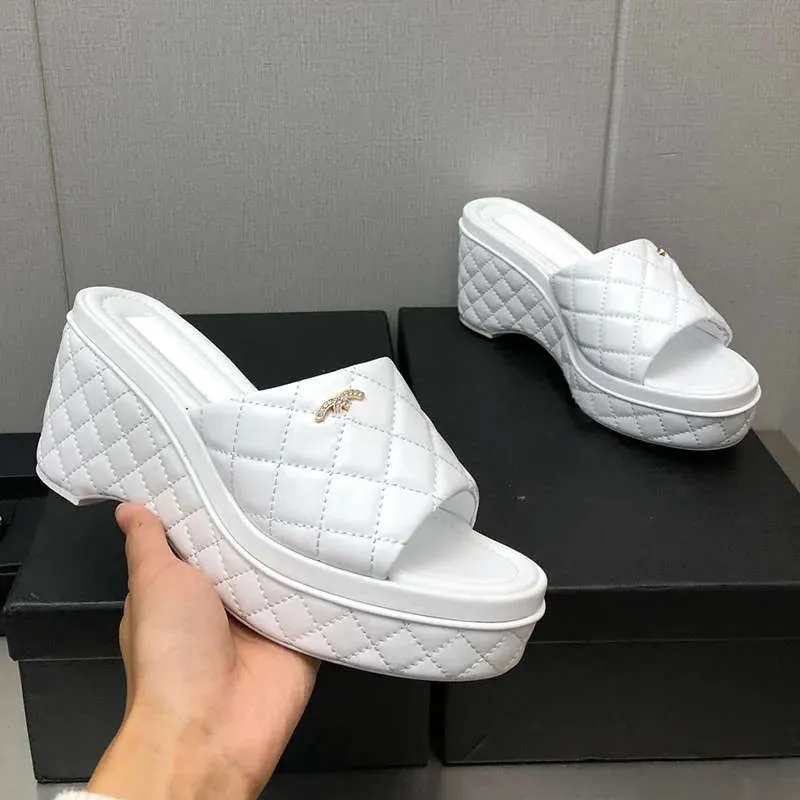 Ladies slippers size 7.5 hot sale