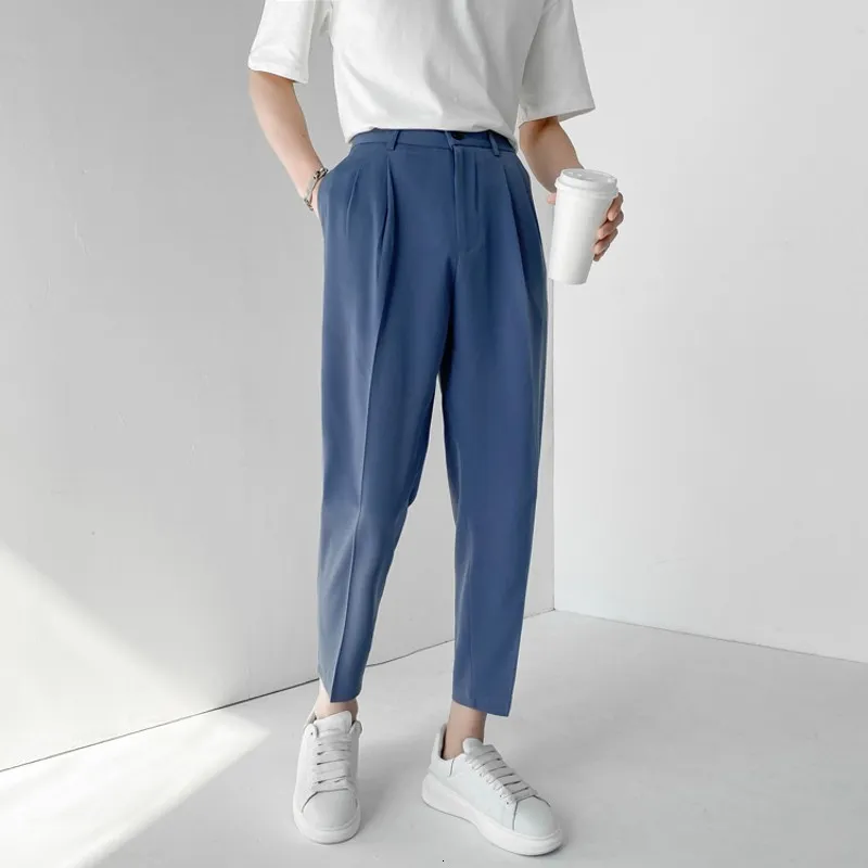 Herrbyxor sommar mode mäns byxor elastisk midja ankel längd casual kostym byxa koreansk stil vanlig fasta lyxbyxor Beige Blue 230311