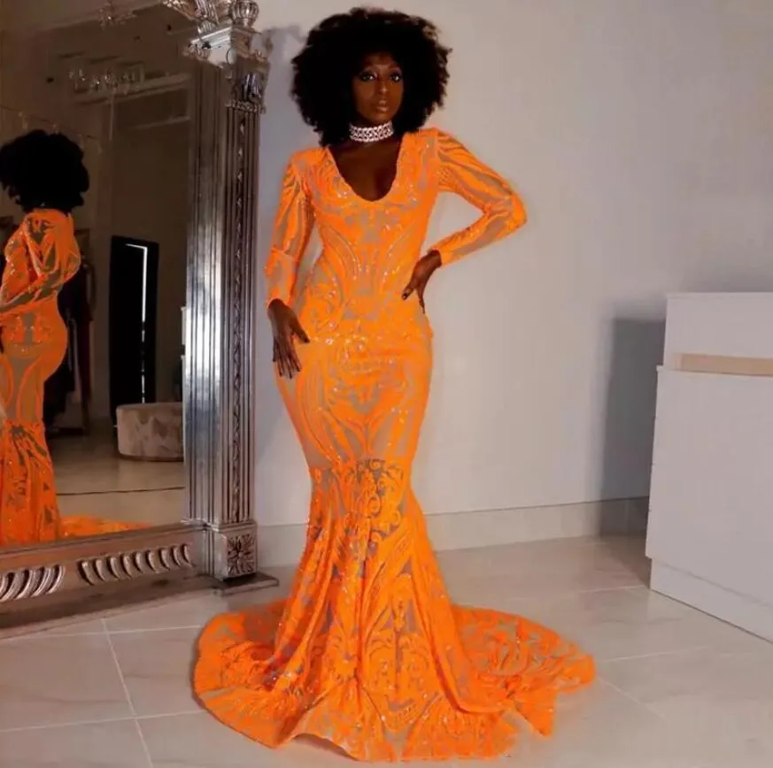 2023 Orange Prom Dresses Sparkling Sequins Mermaid African Sequined Lace V Neck Long Sleeves Evening Gowns Sweep Train Formal Party Dress