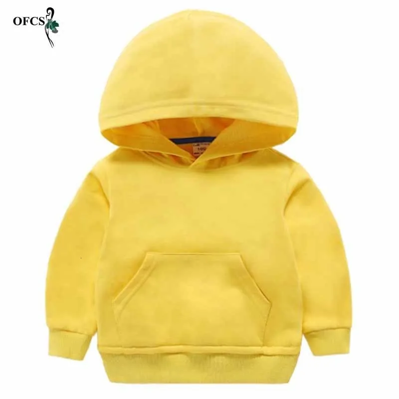 Hoodies tröjor barns hoodie tröja barn pojkar solida ficka varma kläder tröjor tröjor höstflickor utomhus sport outwear kläder 230310