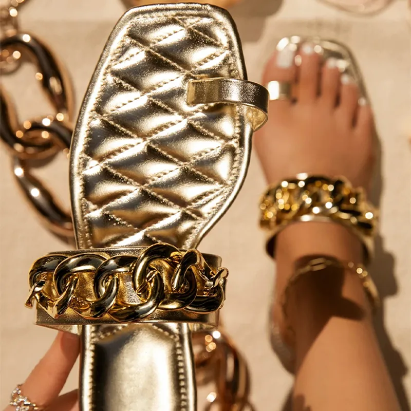 2023 new women's flat shoes single shoes summer chain sandals designer sweet slippers flip-flops open toe sandals.
