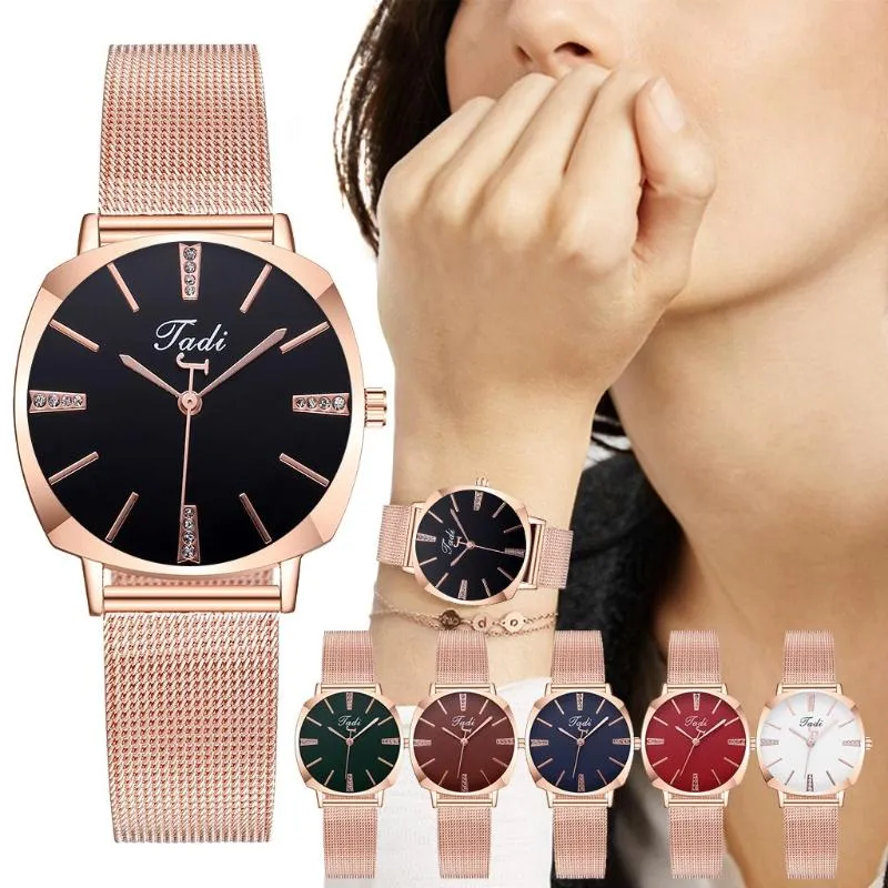 Montres-bracelets Montre de ceinture en acier inoxydable de mode féminine avec strass dames alliage bracelet à quartz fermoir montre-bracelet ronde relogio