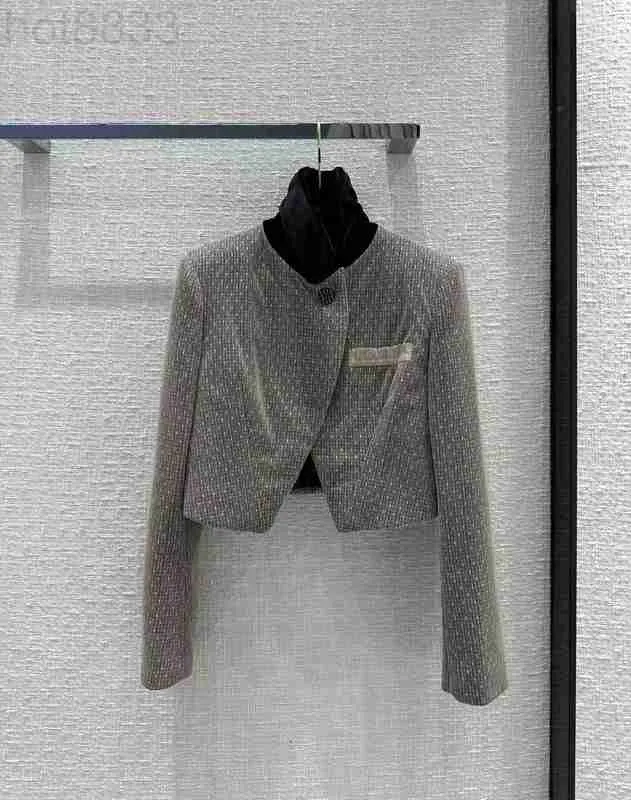 Kvinnorjackor Designer Milan Runway 2023 Spring Lapel Neck Long Sleeve Paneled Coats Brand Samma stil Ytterkläder 90kx