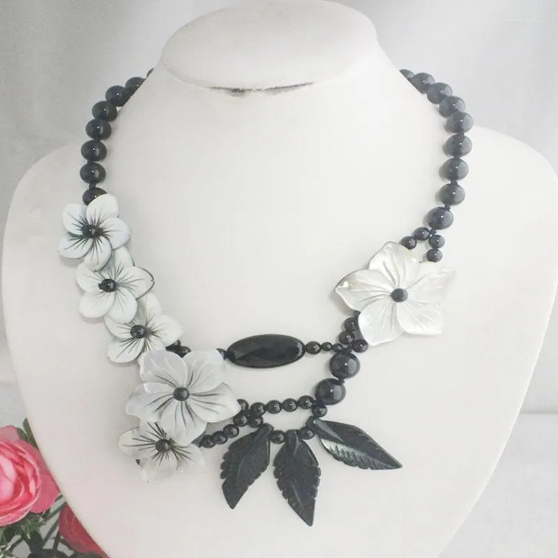 Choker 2023 ! African Handmade Shell Flower Necklace 20"