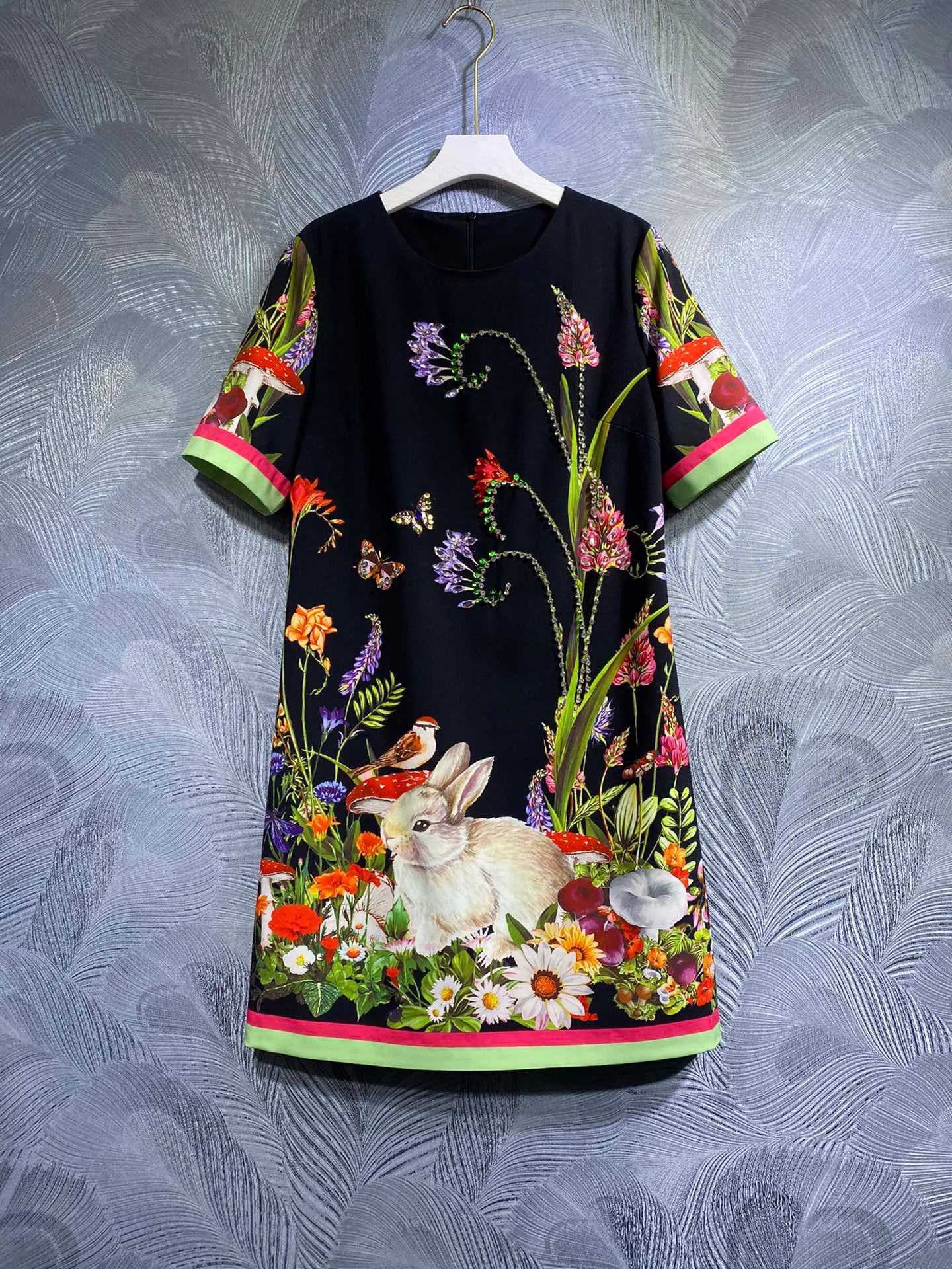 Elbise 2023 Tasarımcı moda hayvan baskı el yapımı boncuklu ilkbahar ve yaz kısa kollu gevşek yuvarlak boyun elbise iki renkli S-XL Elbiseler Giyim