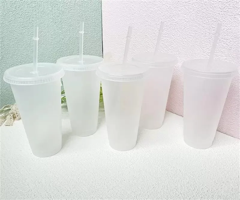 24 أوقية كوب صافي البلاستيك الشفافة الشفافة الصيفية الصيفية القابلة لإعادة الاستخدام بارد شرب الكوب من عصير القهوة مع غطاء وقش