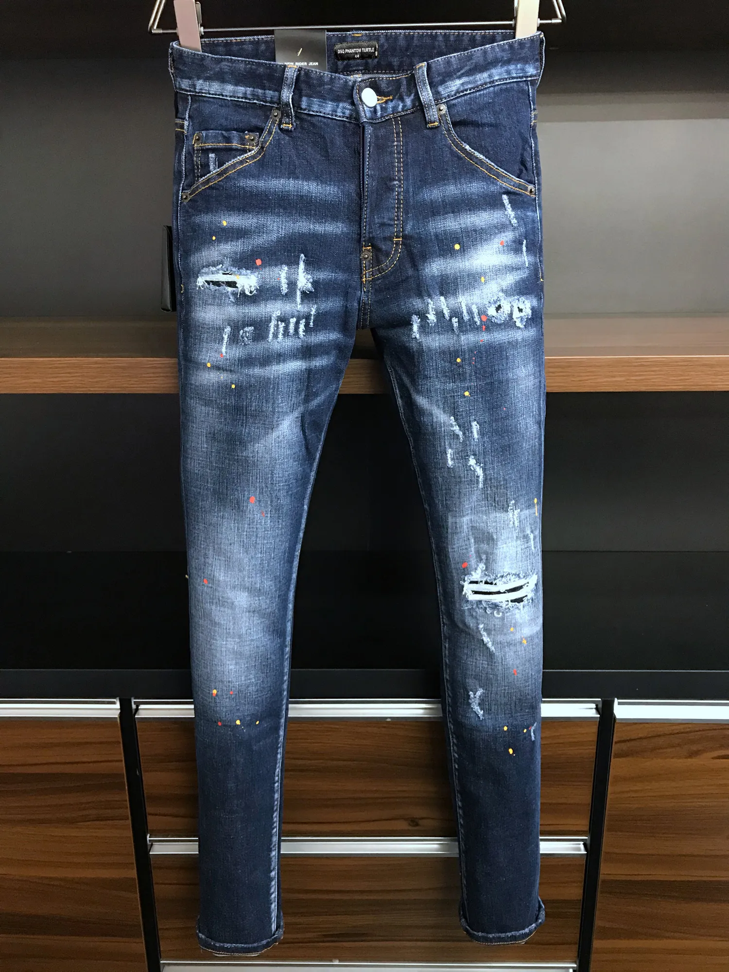 DSQ PHANTOM TURTLE Men's Jeans Classic Fashion Man Jeans Hip Hop Rock Moto Mens Casual Design Ripped Jeans Distressed Skinny Denim Biker Jeans 6873