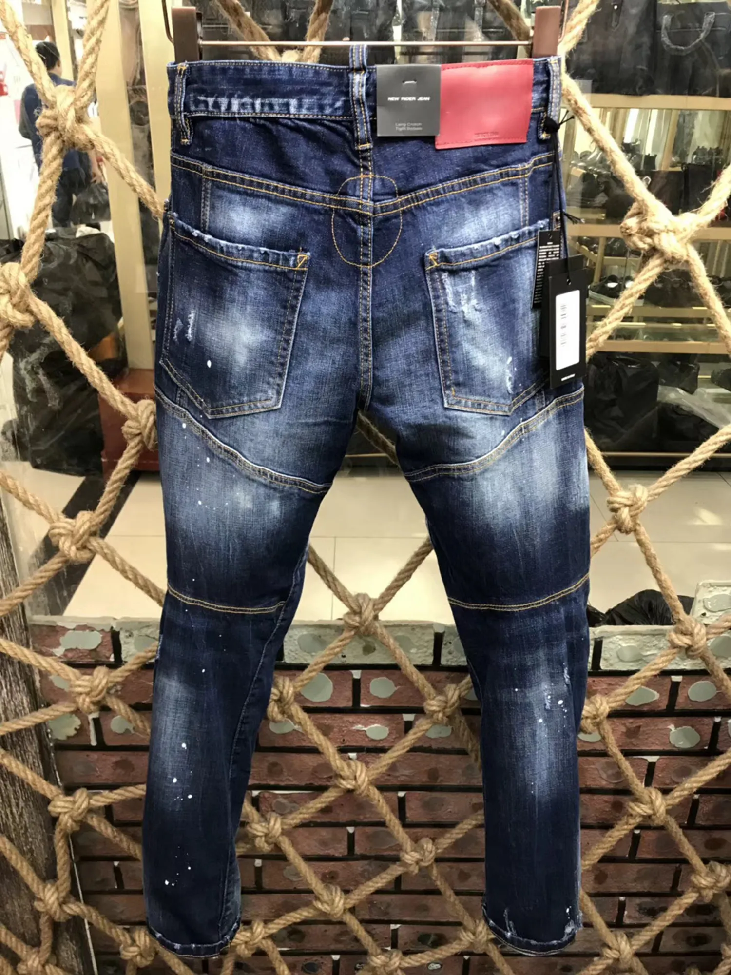 DSQ PHANTOM TURTLE Herren-Jeans, Herren-Luxus-Designer-Jeans, dünn, zerrissen, cooler Typ, lässiges Loch, Denim, modische Marken-Passform, Me259K