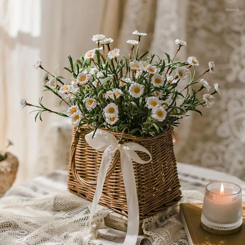 Fiori decorativi Margherita Simulazione di camomilla artificiale Fiori secchi Bouquet finto Casa Soggiorno Giardino Decorazione della tavola di nozze