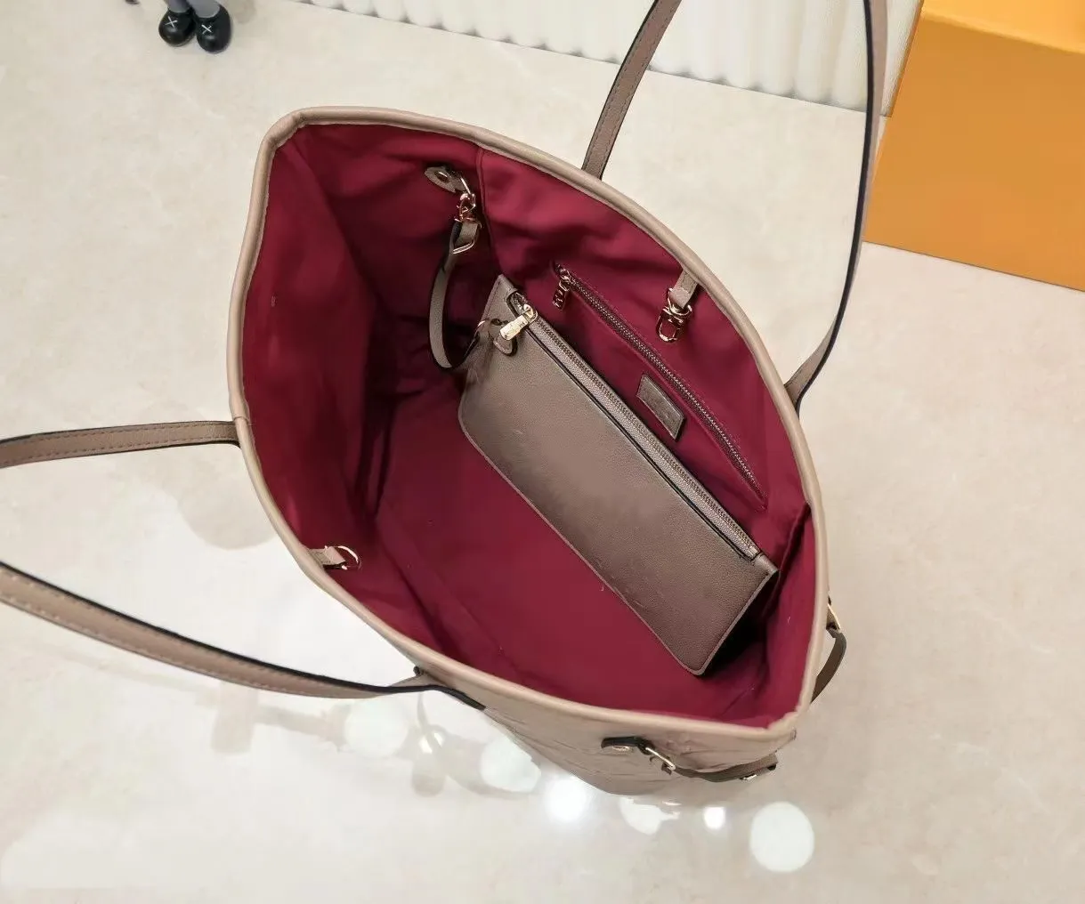 Luxurys designers bags This is high quality stuff. New fashion women handbags ladies designer composite bags lady clutch bag shoulder totes fashion wallet bag MM 2023