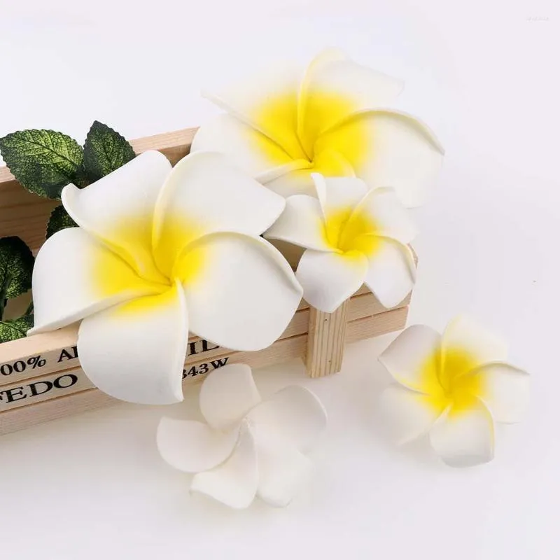 Fiori decorativi 10 pezzi 4-9 cm schiuma hawaiana plumeria teste di fiori artificiali per la decorazione domestica corona fai da te copricapo decorazione di nozze del partito