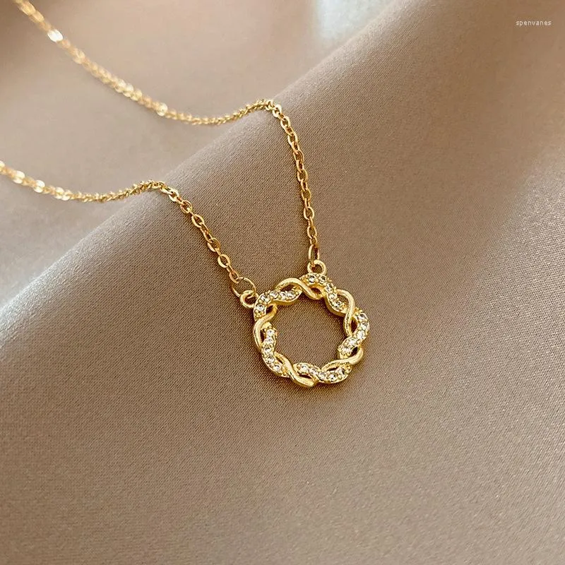 Chains Lovelink Fashion Women Gold Color Hollow Out Zircon Flower Pendant Necklace For Girls Metal Short Choker Daily Accessory