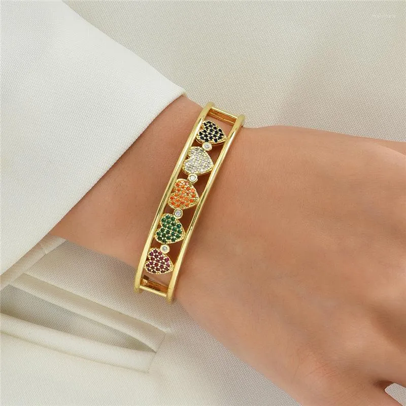 Bangle European och American Selling Real Gold Plated Open Armband Color Love Justerbar kvinna