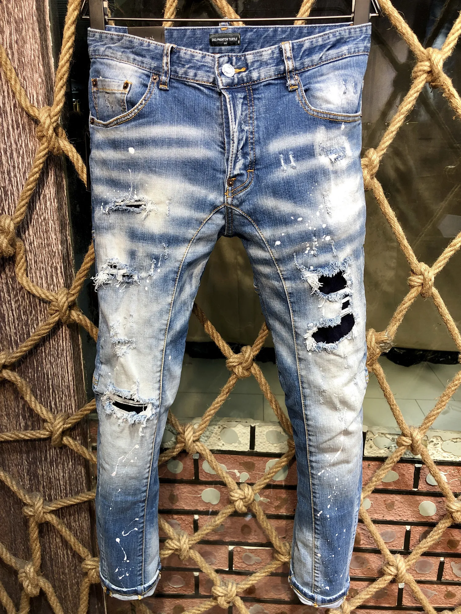 DSQ Phantom Turtle Men 's Jeans Mens 럭셔리 디자이너 청바지 스키니 찢어진 멋진 사람 인과 관계 홀 데님 패션 브랜드 피트 청바지를 씻는 바지 12665