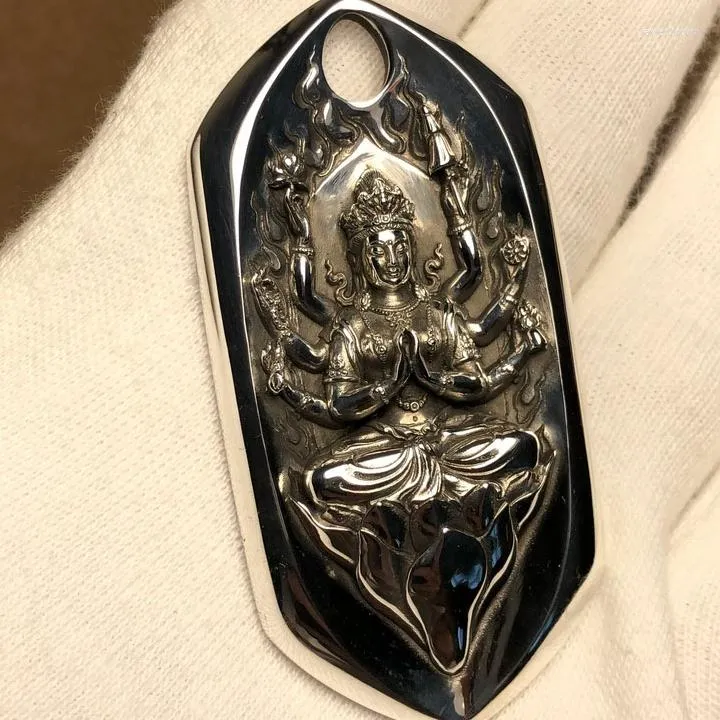 Pendentif Colliers TR Guanyin à mille mains Tag à la main Modèle masculin est la vie d'un rat Bouddha Dominateur Transfert Pendentifs pour femmes